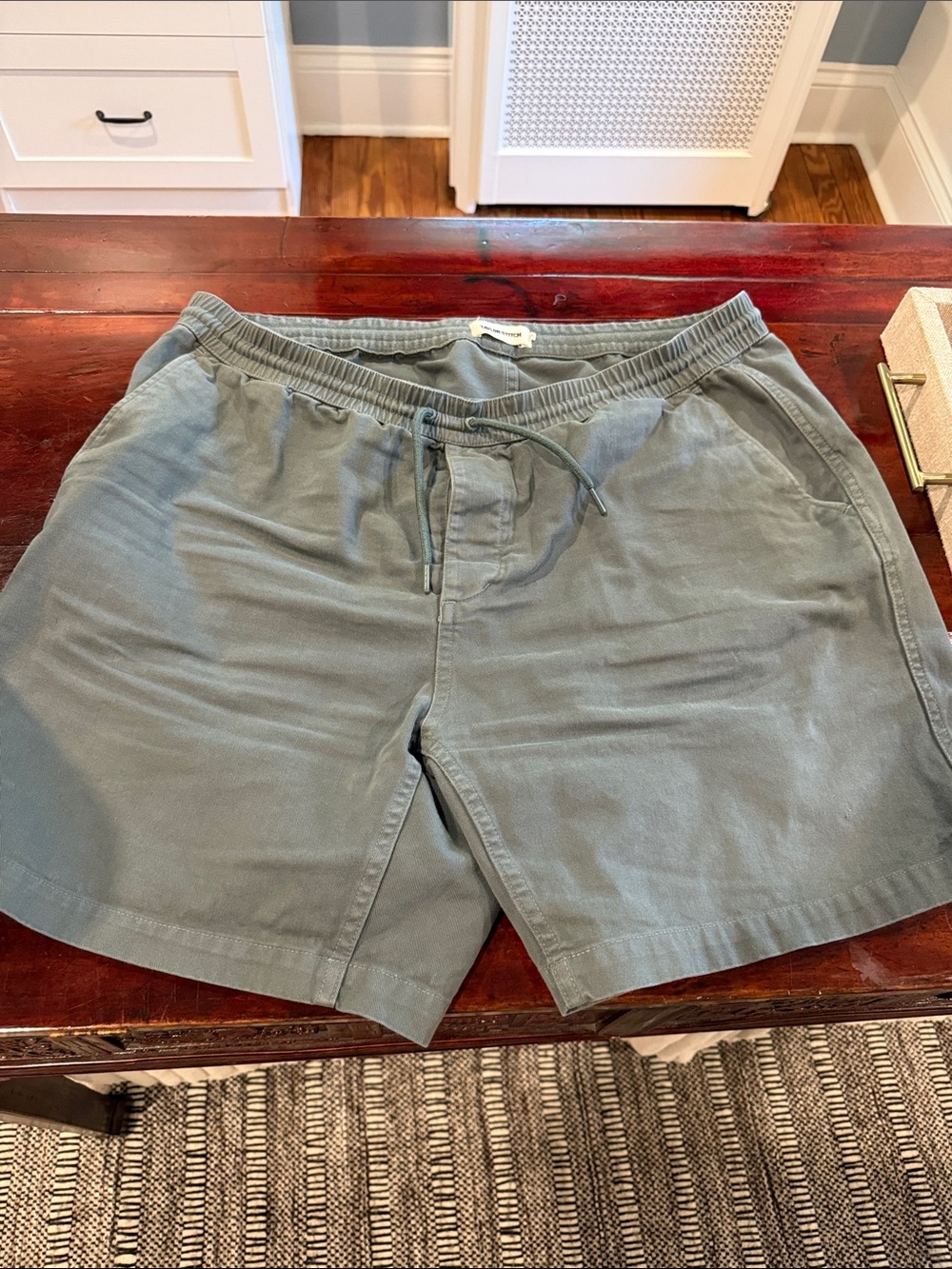 Taylor Stitch Men's Drawstring Shorts in Sage